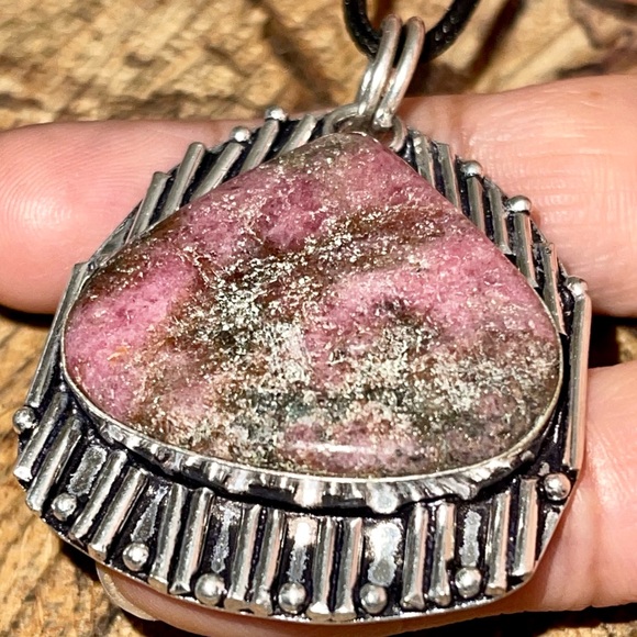 Beautiful Rhodonite Pendant 2” - Picture 13 of 16
